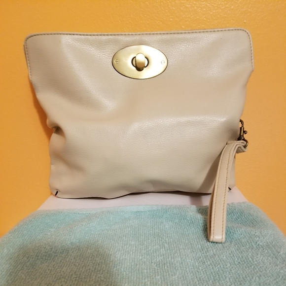 Bone/cream clutch - Picture 3 of 5